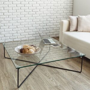 Quais os prós e contras do tampo de vidro para mesa?